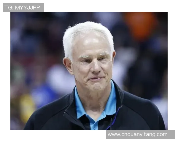 手指受伤仍轰24+4三分创四纪录！克努佩尔打扫质疑 黄蜂4号签没水